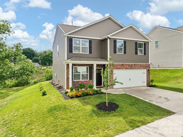 129 Valleywood Drive, Waynesville, NC 28786