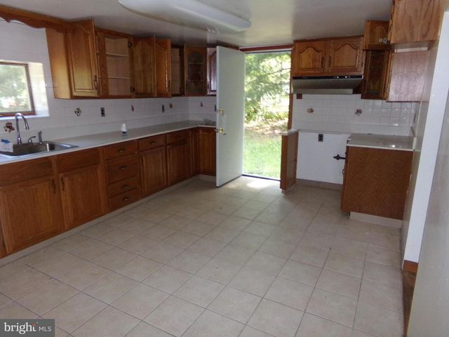 120 IRIS RD, Millville, NJ 08332