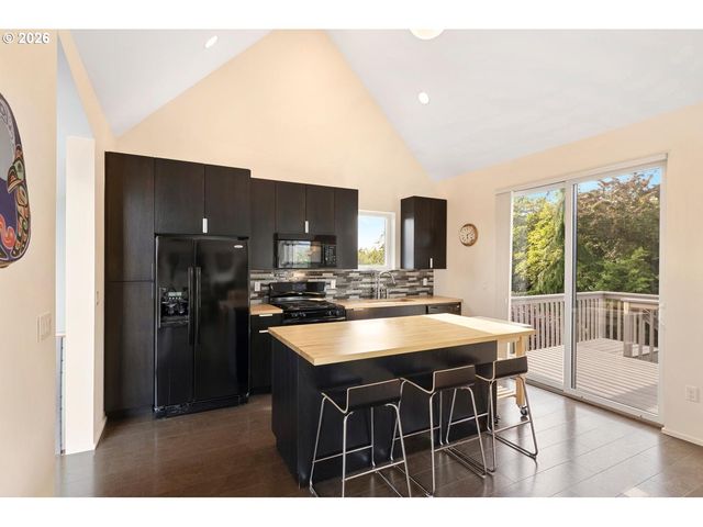 3412 N PIONEER CANYON Dr, Ridgefield, WA 98642