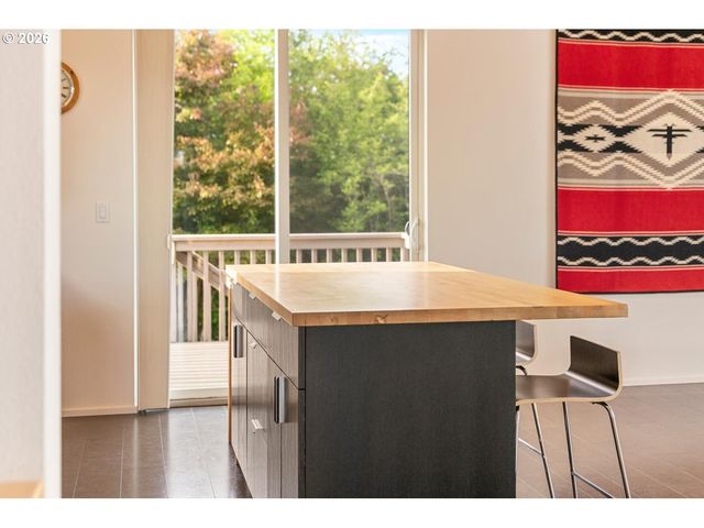 3412 N PIONEER CANYON Dr, Ridgefield, WA 98642