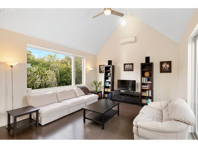 3412 N PIONEER CANYON Dr, Ridgefield, WA 98642