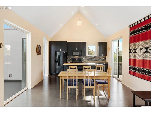 3412 N PIONEER CANYON Dr, Ridgefield, WA 98642