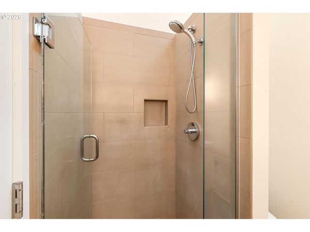 3412 N PIONEER CANYON Dr, Ridgefield, WA 98642