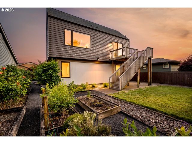 3412 N PIONEER CANYON Dr, Ridgefield, WA 98642