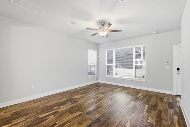 1937 Tramson DR 153C, Austin, TX 78741