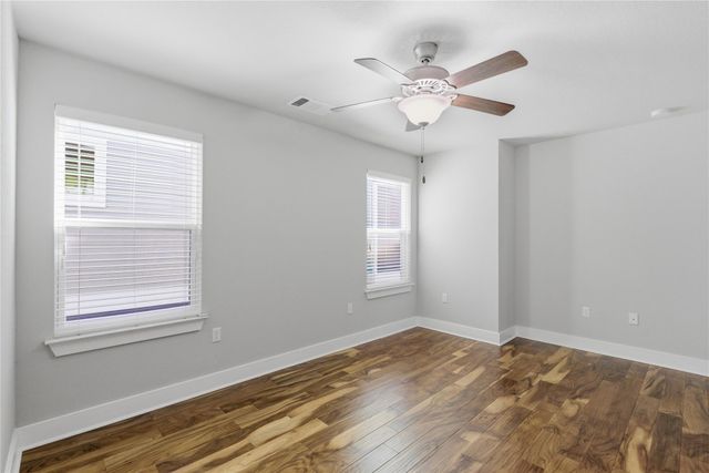 1937 Tramson DR 153C, Austin, TX 78741