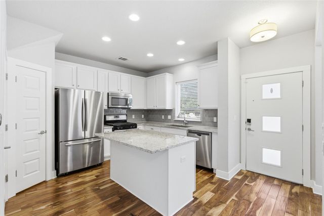 1937 Tramson DR 153C, Austin, TX 78741