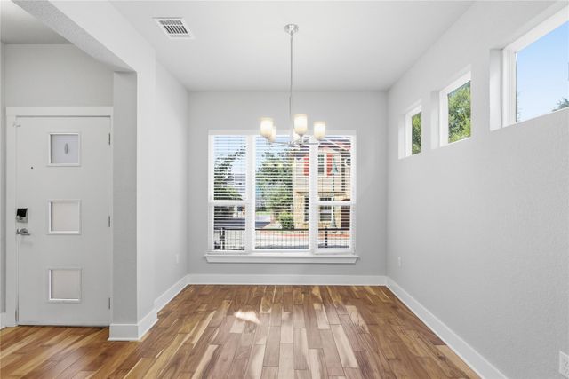 1937 Tramson DR 153C, Austin, TX 78741
