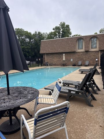 420 Walton Ln Apt J47, Madison, TN 37115