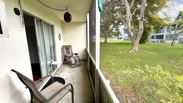 8 Ventnor A, Deerfield Beach, FL 33442