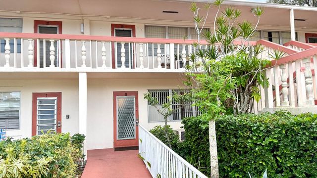 8 Ventnor A, Deerfield Beach, FL 33442