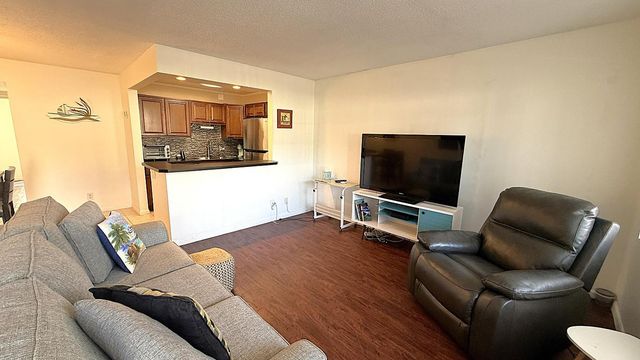 8 Ventnor A, Deerfield Beach, FL 33442