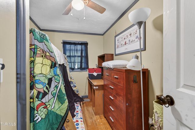 221 Mumpower Drive, Bristol, VA 24201