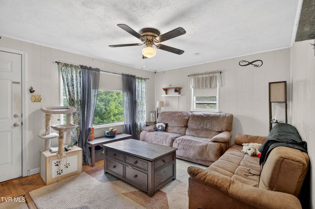221 Mumpower Drive, Bristol, VA 24201