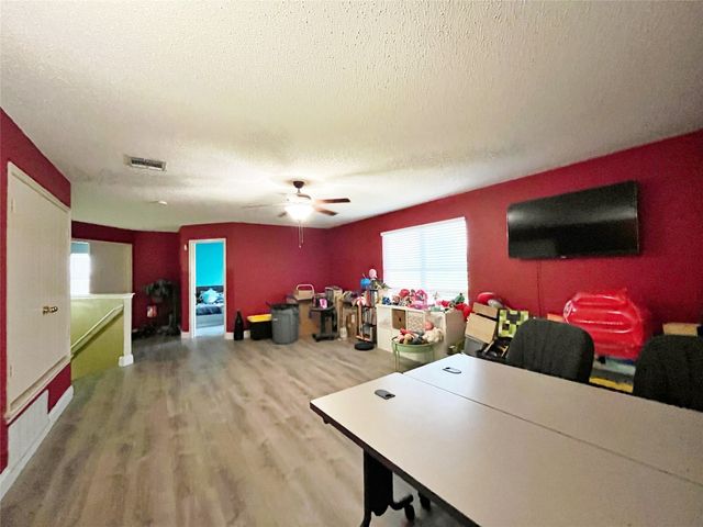 924 Rock Dove Circle, Saginaw, TX 76131