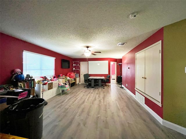 924 Rock Dove Circle, Saginaw, TX 76131