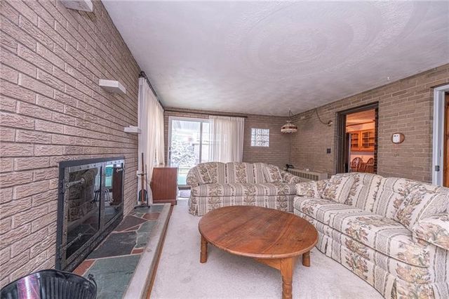 719 Locust St, Hempfield Twp, PA 15601