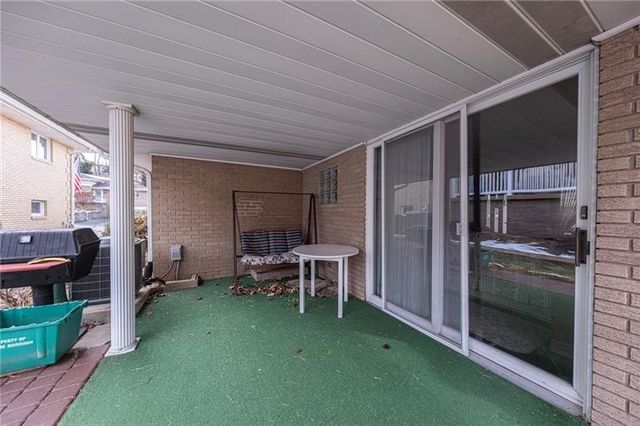 719 Locust St, Hempfield Twp, PA 15601