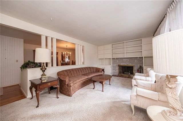 719 Locust St, Hempfield Twp, PA 15601