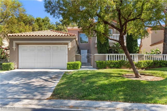 8215 Crow Valley Lane, Las Vegas, NV 89113