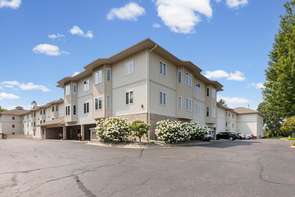 11030 Mississippi Boulevard NW 325, Coon Rapids, MN 55433 — photo 4