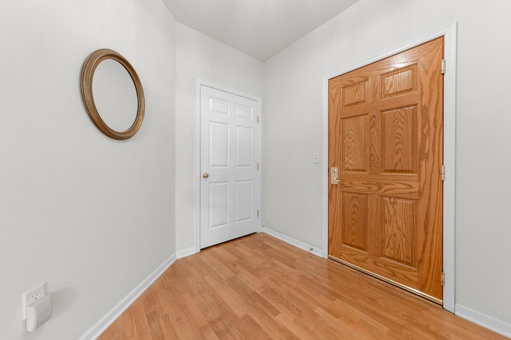 11030 Mississippi Boulevard NW 325, Coon Rapids, MN 55433 — photo 5