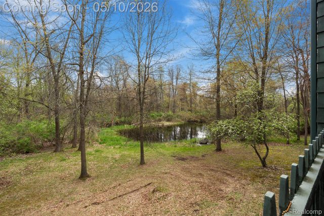 497 Lake George Road, Oakland Charter Township, MI 48363