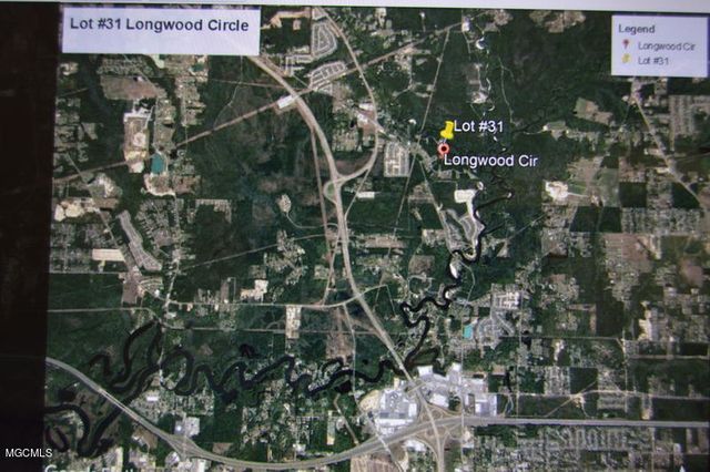Longwood Circle, D'iberville, MS 39540