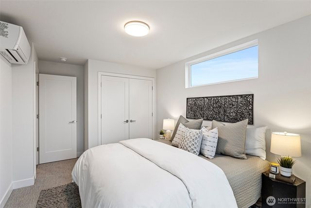 7336 27th Avenue NW, Seattle, WA 98117