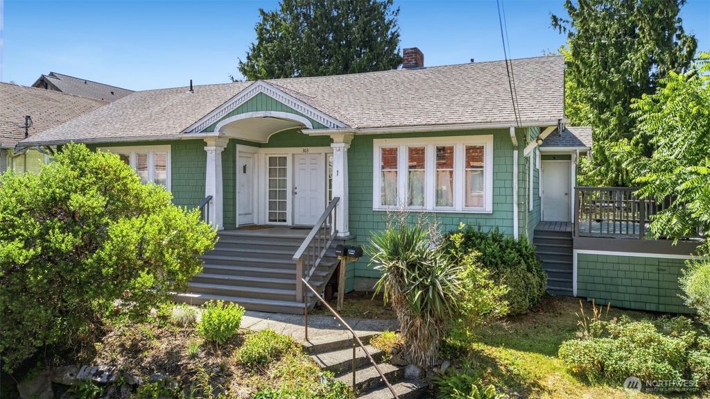 303 N 64th Street, Seattle, WA 98103