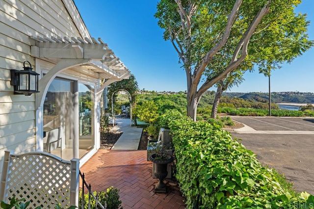 7426 Lantana, Carlsbad, CA 92011