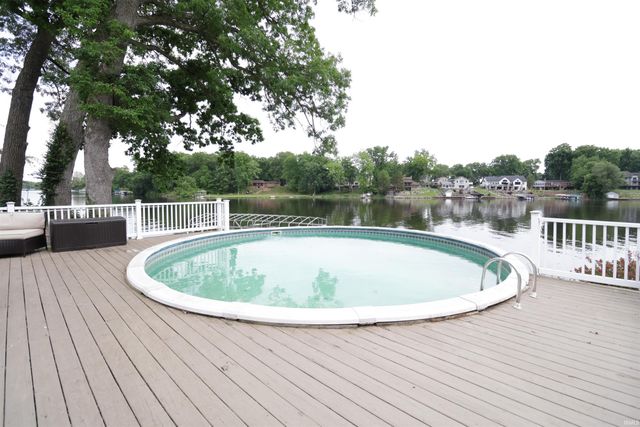 30642 N Shore Drive, Elkhart, IN 46514