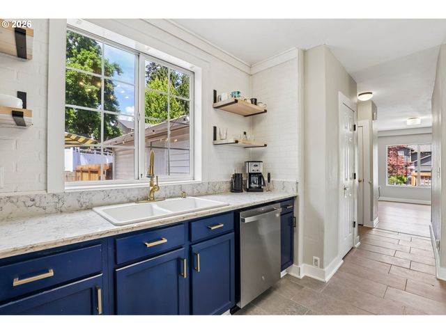 11418 Nw 7TH Ct, Vancouver, WA 98685