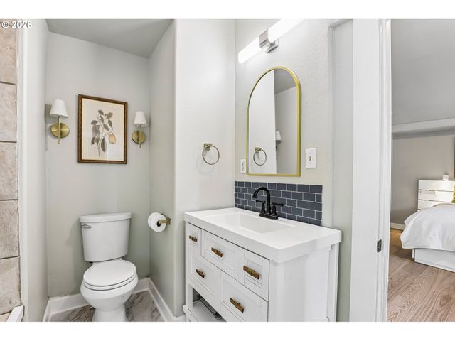 11418 Nw 7TH Ct, Vancouver, WA 98685