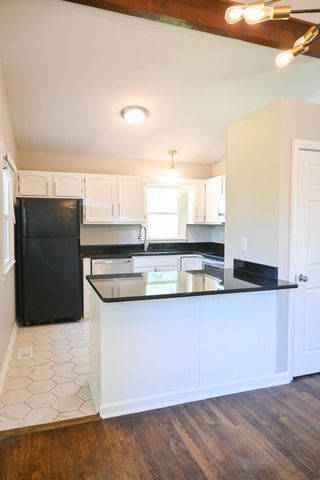1034 Castleton Way, Lexington, KY 40517