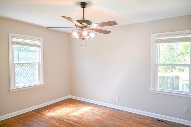1034 Castleton Way, Lexington, KY 40517