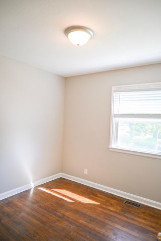 1034 Castleton Way, Lexington, KY 40517