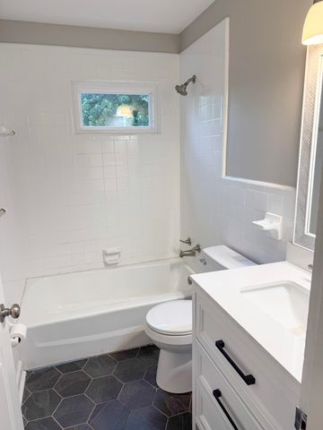 1034 Castleton Way, Lexington, KY 40517
