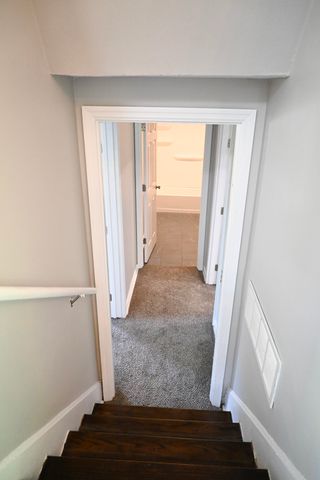1034 Castleton Way, Lexington, KY 40517