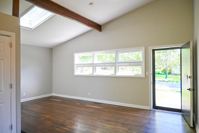 1034 Castleton Way, Lexington, KY 40517
