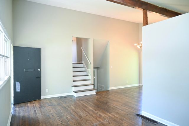 1034 Castleton Way, Lexington, KY 40517