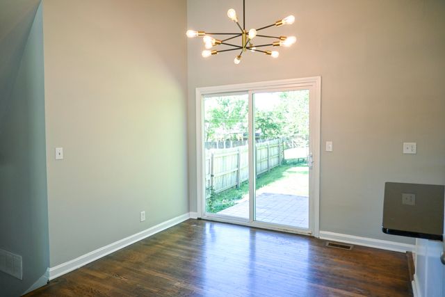 1034 Castleton Way, Lexington, KY 40517