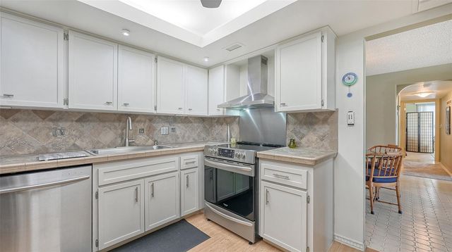 2301 GULF OF MEXICO DRIVE 33N, Longboat Key, FL 34228