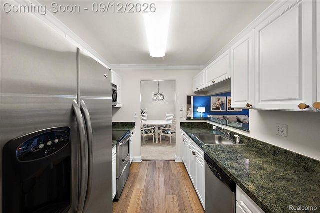 3601 Tremonte Circle N, Oakland Charter Township, MI 48306