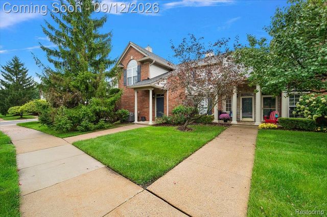3601 Tremonte Circle N, Oakland Charter Township, MI 48306
