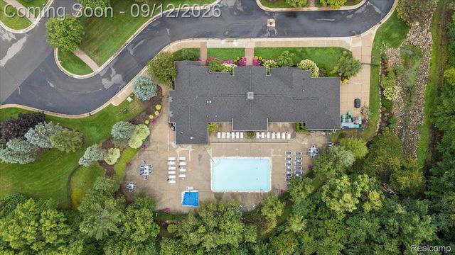 3601 Tremonte Circle N, Oakland Charter Township, MI 48306