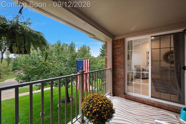 3601 Tremonte Circle N, Oakland Charter Township, MI 48306