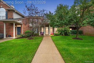 3601 Tremonte Circle N, Oakland Charter Township, MI 48306