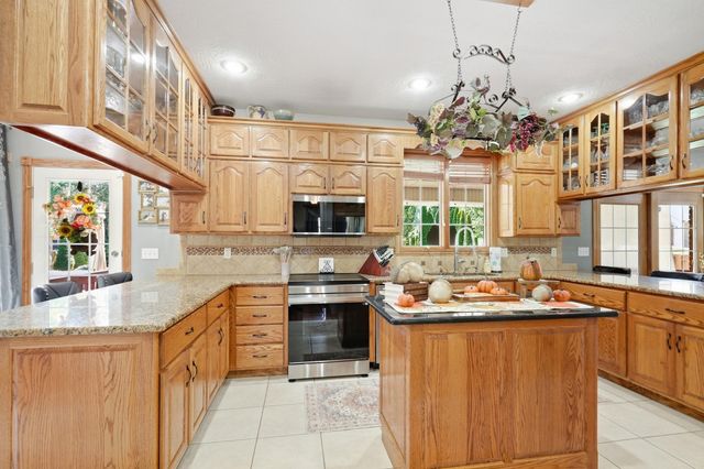 4306 Fair Haven Drive, Nixa, MO 65714