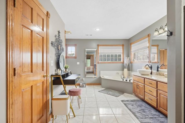 4306 Fair Haven Drive, Nixa, MO 65714